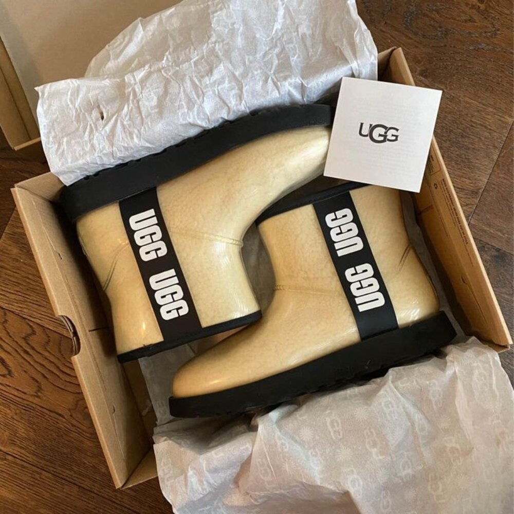 UGG Classic Clear Mini Boot (US 6) - with Original Packaging